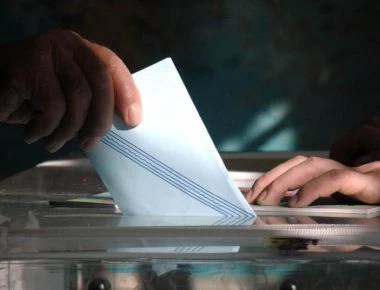 Νέα δημοσκόπηση: Η διαφορά ΣΥΡΙΖΑ - ΝΔ δέκα μέρες πριν από τις κάλπες (φώτο)